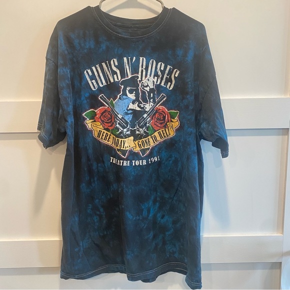 Tops - Blue Tie Dye Guns N' Roses Graphic T-Shirt Size XL